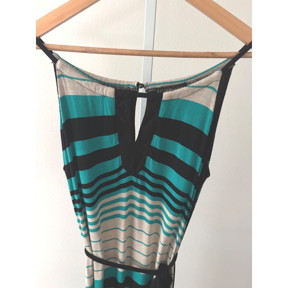 Resort Chic Striped Maxi Dress M Sculpting Side Panels Sleeveless Knit Keyhole - Picture 13 of 16